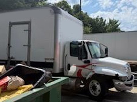 2020 International MV607 Box Truck - Image 3