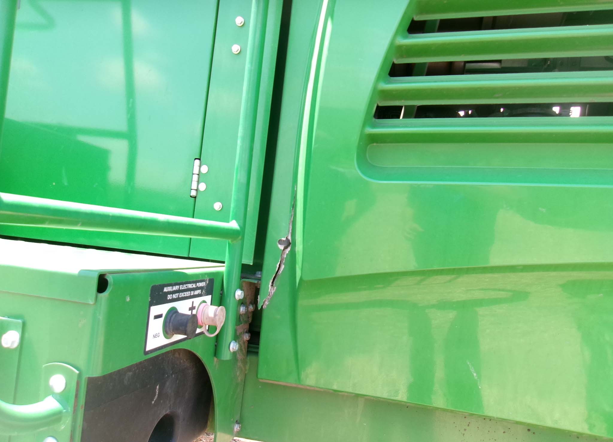2020 John Deere W235 Swather - Image 11