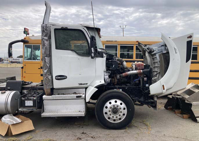 2020 Kenworth T880 Day Cab