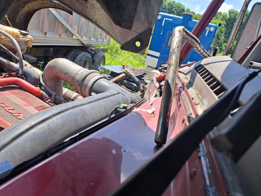 2020 Peterbilt 389 - Image 27