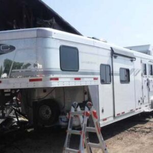 2021 SMC SL8313SSR Horse Trailer