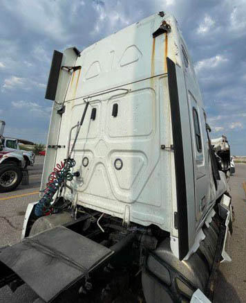 2022 Freightliner Cascadia - Image 20