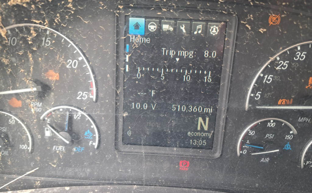 2022 Freightliner Cascadia - Image 23