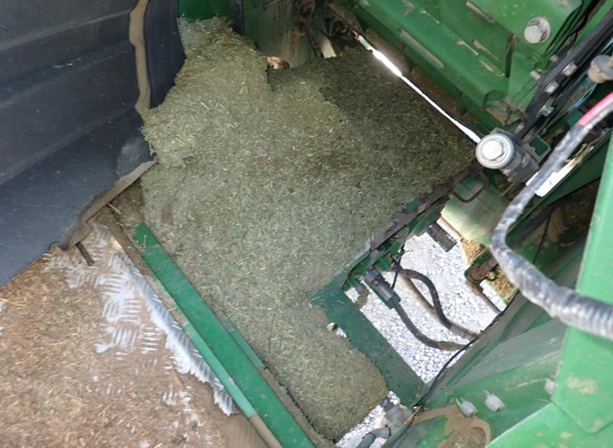 2022 John Deere 9900 Forage Harvester - Image 32
