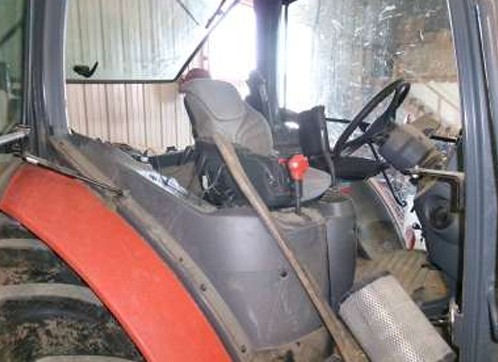 2022 Kubota M6-131 Tractor - Image 12