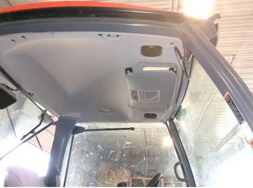 2022 Kubota M6-131 Tractor - Image 13