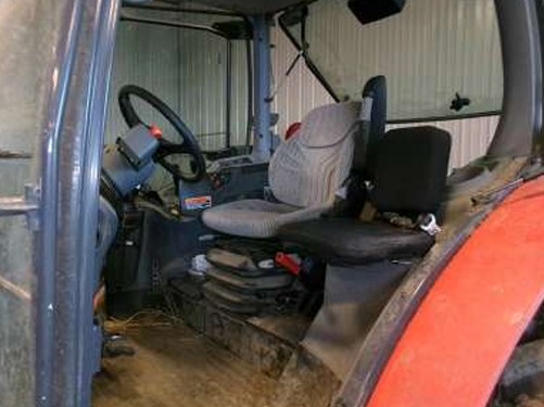 2022 Kubota M6-131 Tractor - Image 4