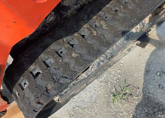 2022 Kubota SVL65-2 Skid Steer - Image 10
