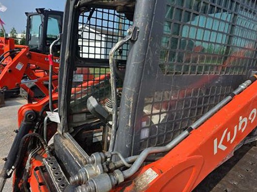 2022 Kubota SVL65-2 Skid Steer - Image 13