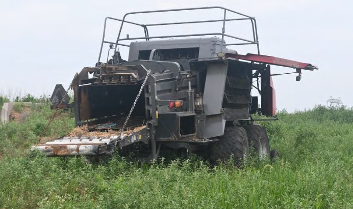 2022 Massey Ferguson 2270XD Baler - Image 2