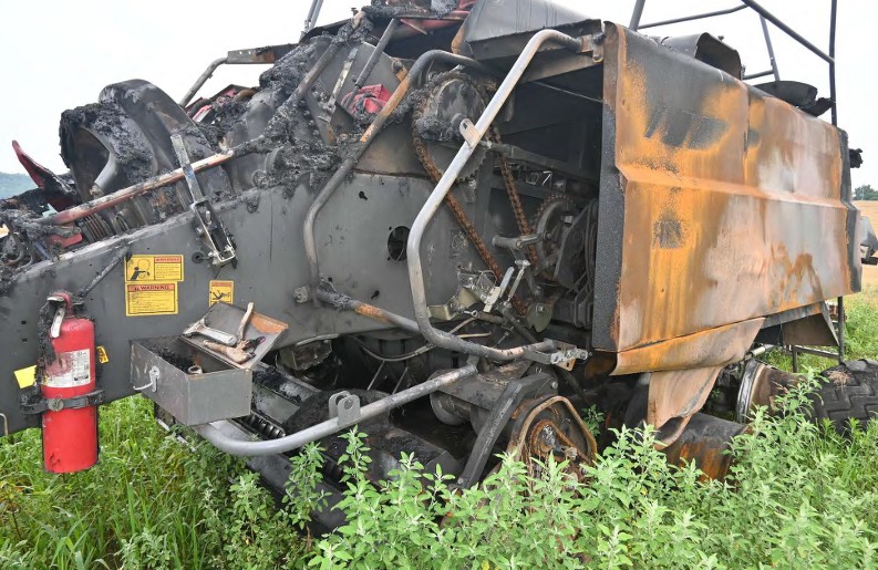 2022 Massey Ferguson 2270XD Baler - Image 7