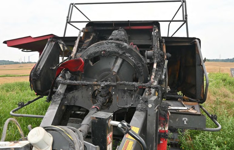 2022 Massey Ferguson 2270XD Baler - Image 8