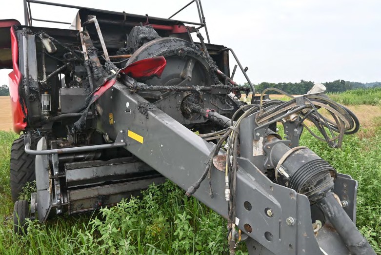 2022 Massey Ferguson 2270XD Baler - Image 9