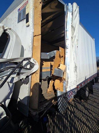 2023 Chevrolet LCF 4500 Box Truck - Image 8