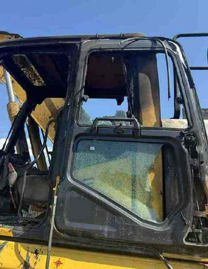 2023 Komatsu PC210LC-11 Excavator - Image 10