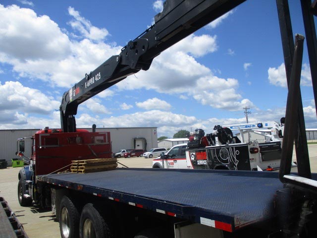 2023 Mack Granite 6X4 Boom Truck - Image 12