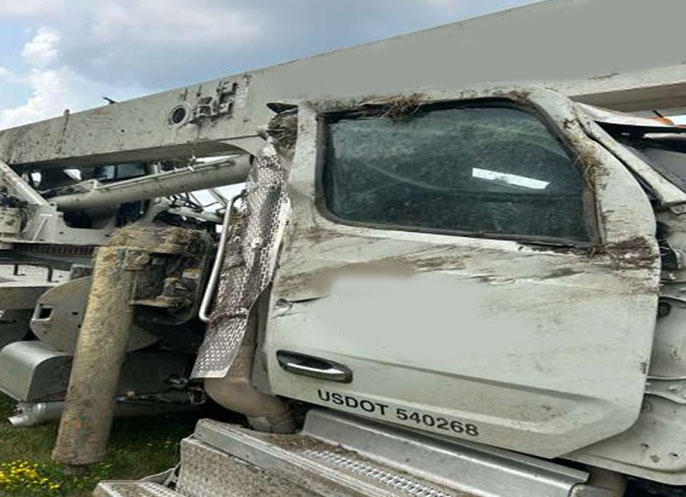 2023 Peterbilt 567 Crane Truck - Image 30