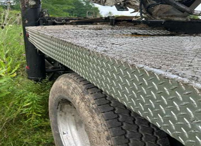 2023 Peterbilt 567 Crane Truck - Image 34