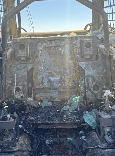 2023 Takeuchi TL12V-CRH Skid Steer - Image 10