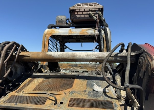 2023 Takeuchi TL12V-CRH Skid Steer - Image 12
