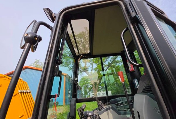2024 SANY SY35U Excavator - Image 12