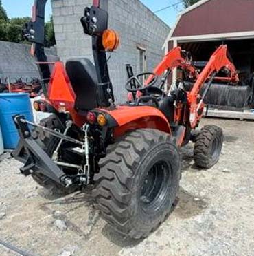 2025 Badboy 3026H Tractor - Image 2