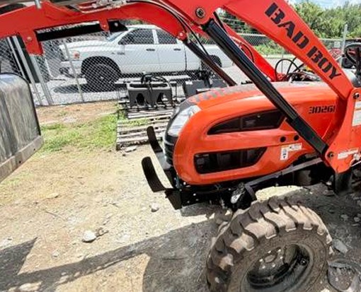 2025 Badboy 3026H Tractor - Image 6