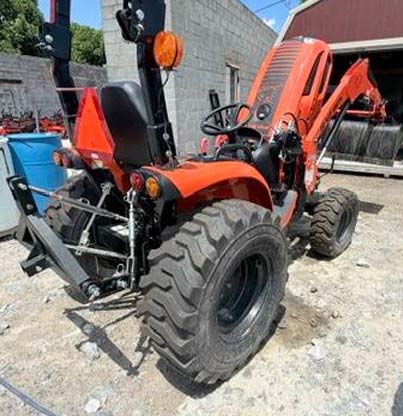 2025 Badboy 3026H Tractor - Image 8