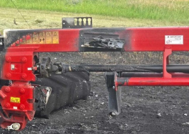 2025 Case IH DC-165 Rotary Disc Mower Conditioner - Image 2