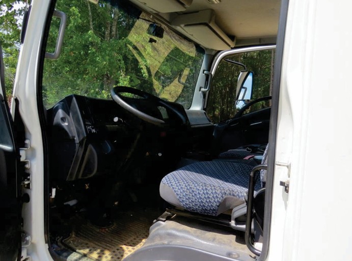 2025 Chevrolet 4500 Box Truck - Image 17