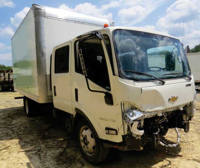 2025 Chevrolet 4500 Box Truck - Image 2