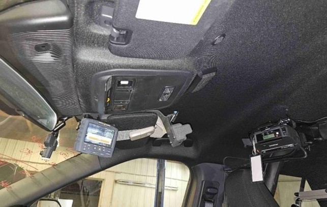 2025 Ford Explorer Police Interceptor - Image 17