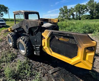 2025 Gehl V275 Skid Steer - Image 2