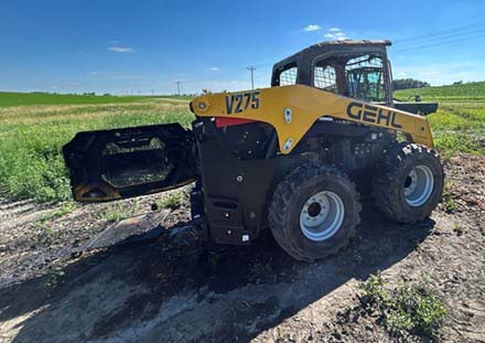 2025 Gehl V275 Skid Steer - Image 7