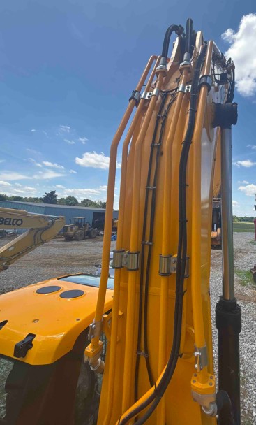 2025 JCB 370X Excavator - Image 5
