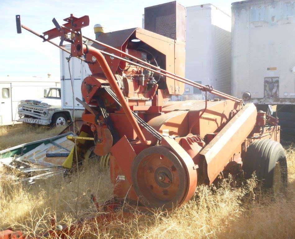 Sperry New Holland 290 Balers - Image 5