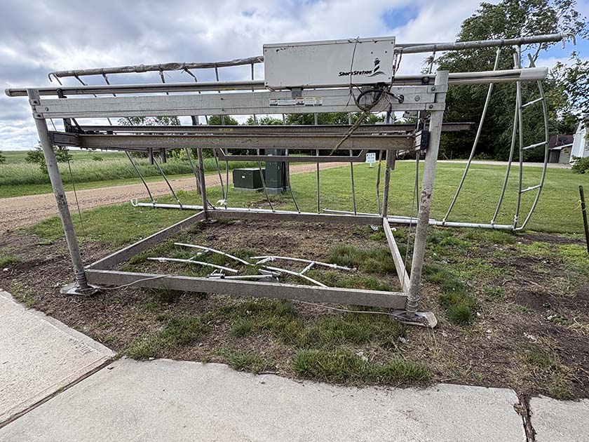 Shore Station 5120 Boat Lift