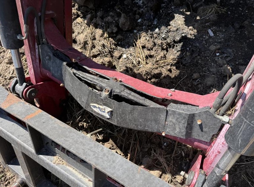 Case IH 125 Tractor - Image 16