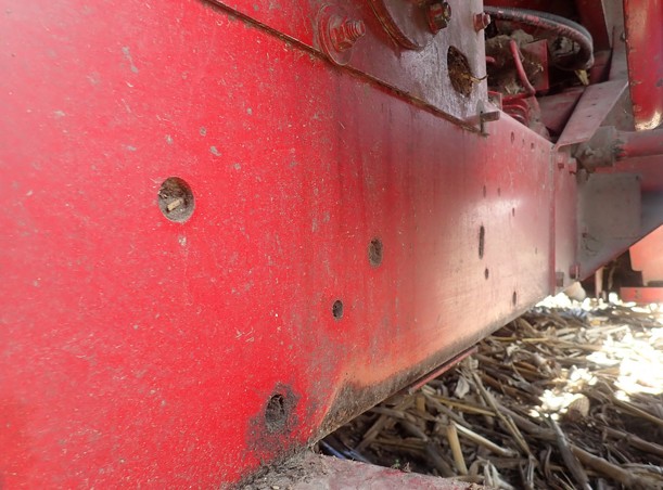 1995 CASE IH 2166 Combine - Image 25
