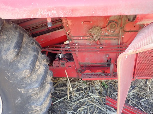1995 CASE IH 2166 Combine - Image 5