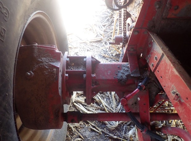 1995 CASE IH 2166 Combine - Image 6