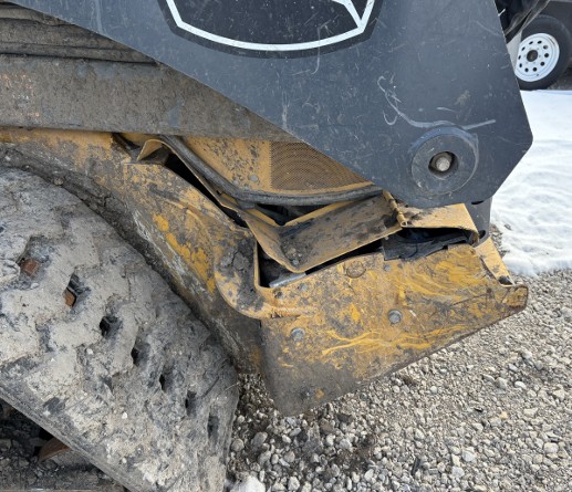 2024 Deere 331 P Skid Steer - Image 5
