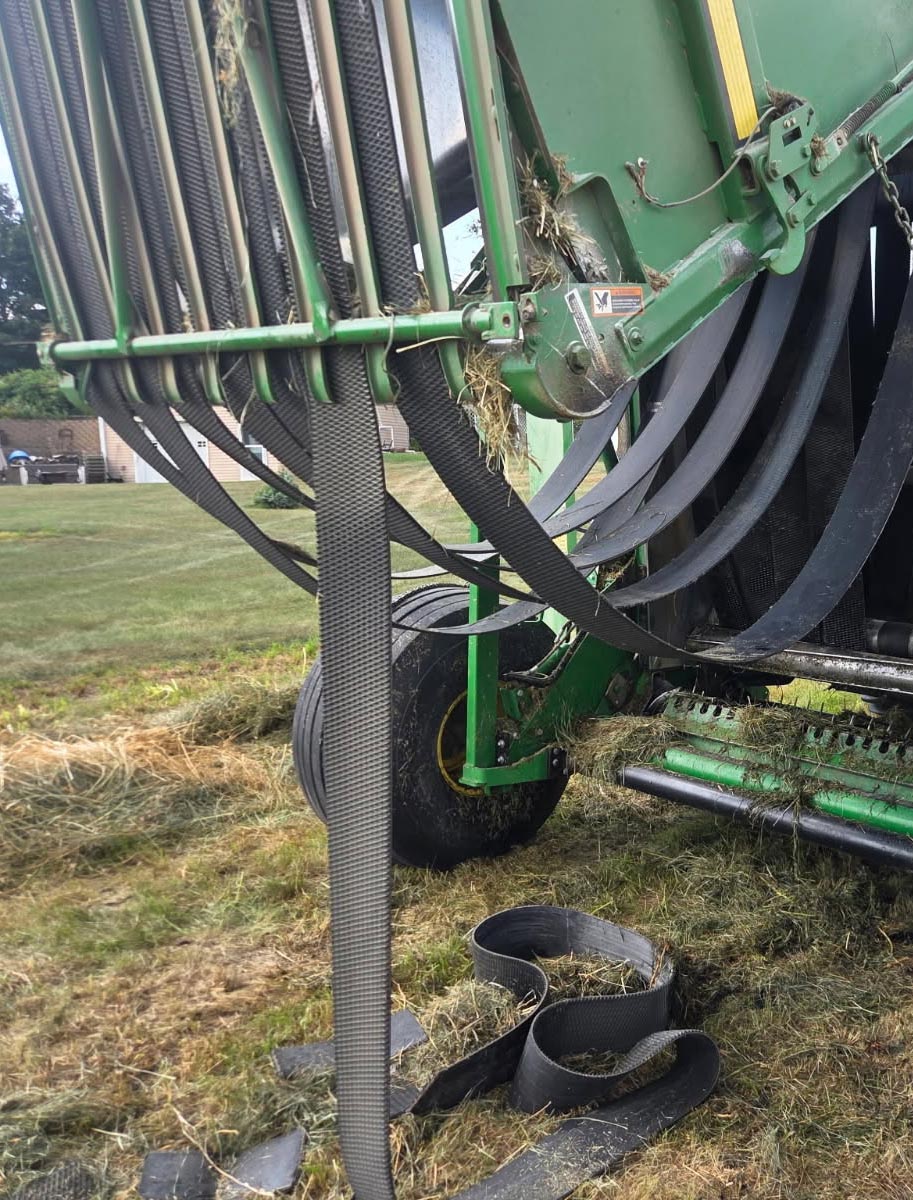 2013 John Deere 569 Round Baler - Image 9