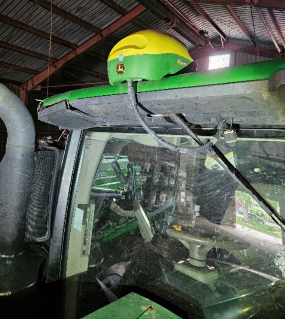 2021 John Deere R4038 Sprayer - Image 15