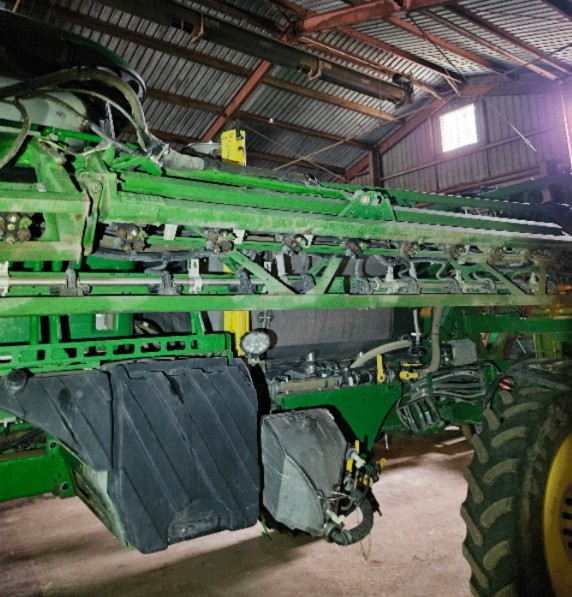2021 John Deere R4038 Sprayer - Image 5
