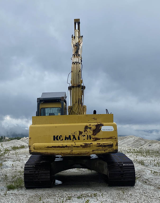 1998 Komatsu PC220LC-6 Excavator - Image 4
