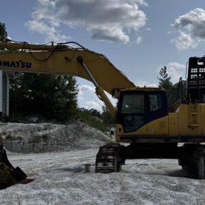 2009 Komatsu PC600LC-8 Excavator