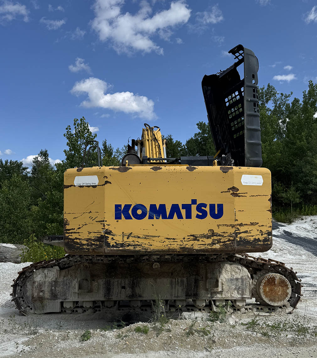 2009 Komatsu PC600LC-8 Excavator - Image 2