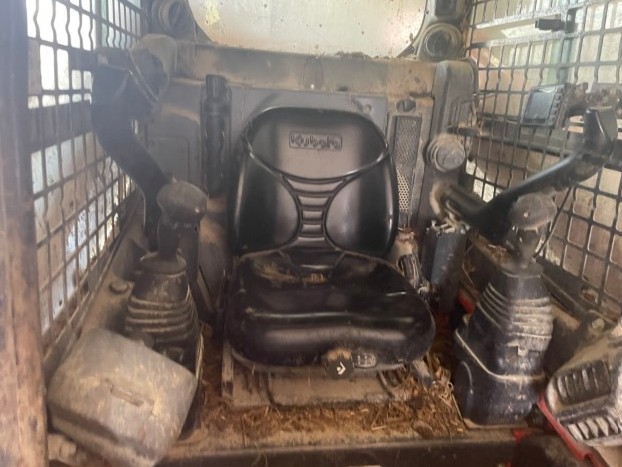 2022 Kubota SSV75 Skid Steer - Image 12