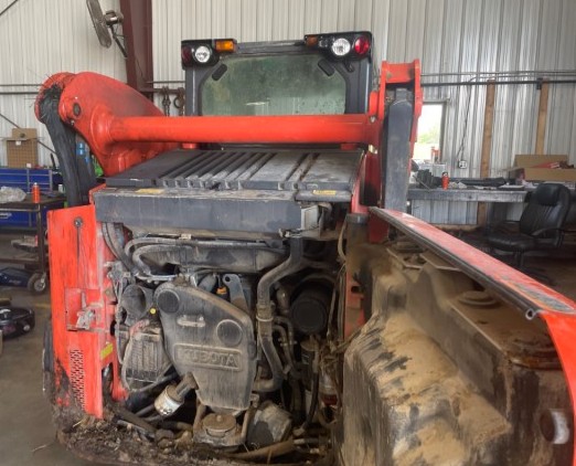 2022 Kubota SSV75 Skid Steer - Image 3